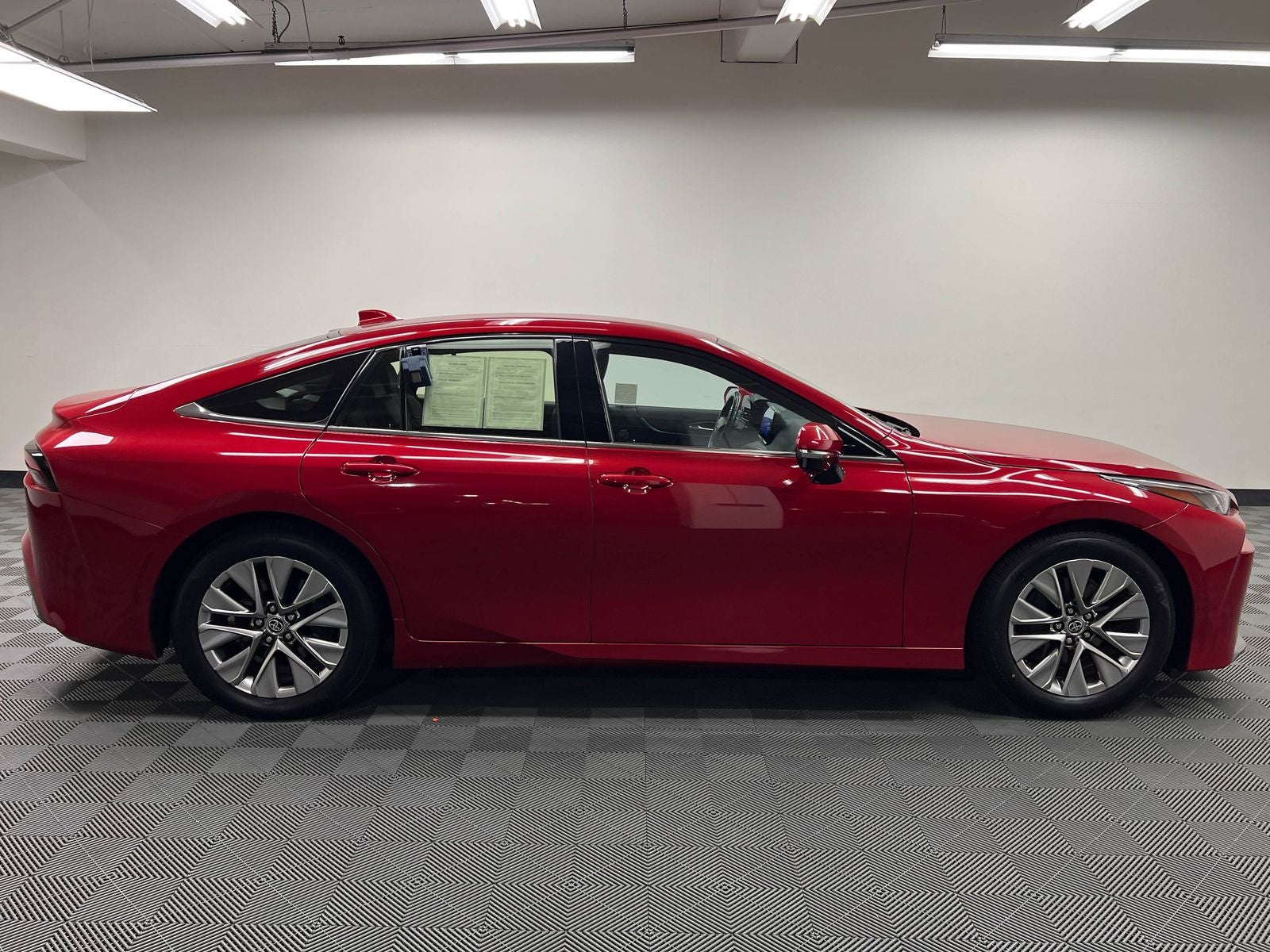 View vehicle photo 5