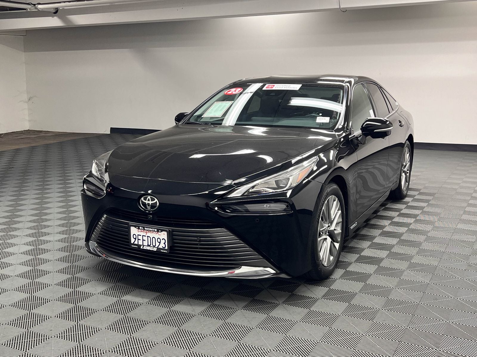 View vehicle photo 2