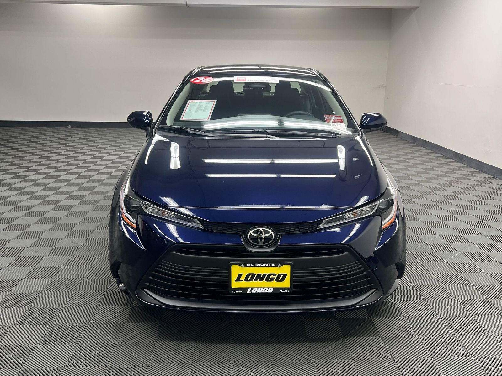 View vehicle photo 4