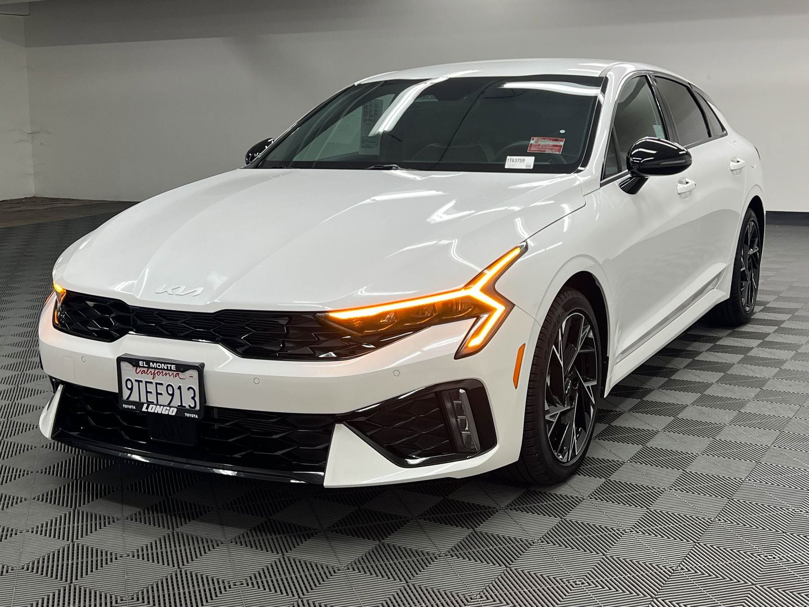 View vehicle photo 2