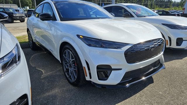 Star White Metallic Tri-Coat 2025 Ford Mustang Mach-E SUV / Crossover All-Wheel Drive Automatic