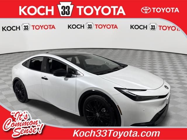 White (Wind Chill Pearl) 2026 Toyota Prius Plug-In Hybrid Hatchback Front-Wheel Drive Continuously Variable Transmission