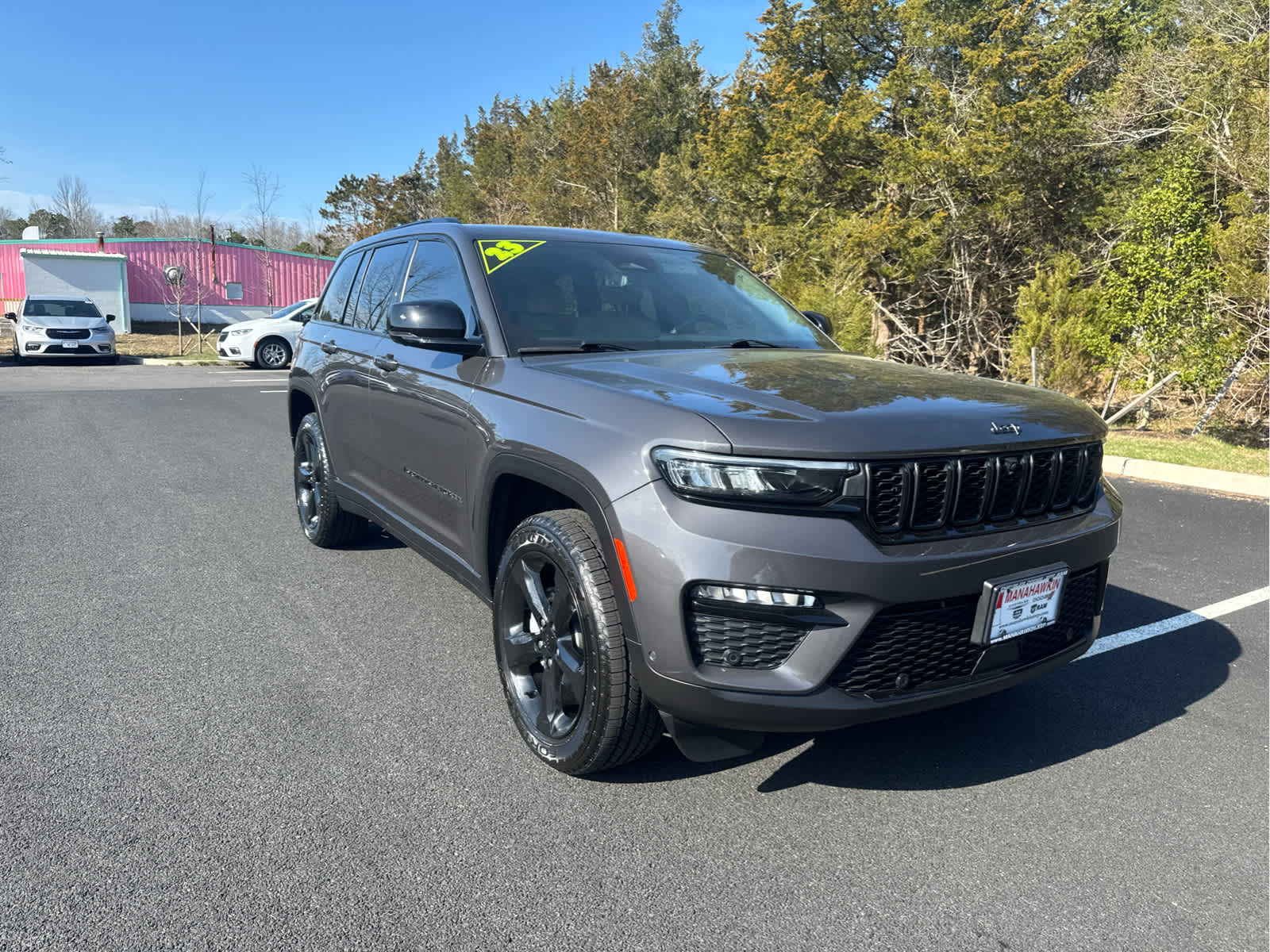 View vehicle photo 3