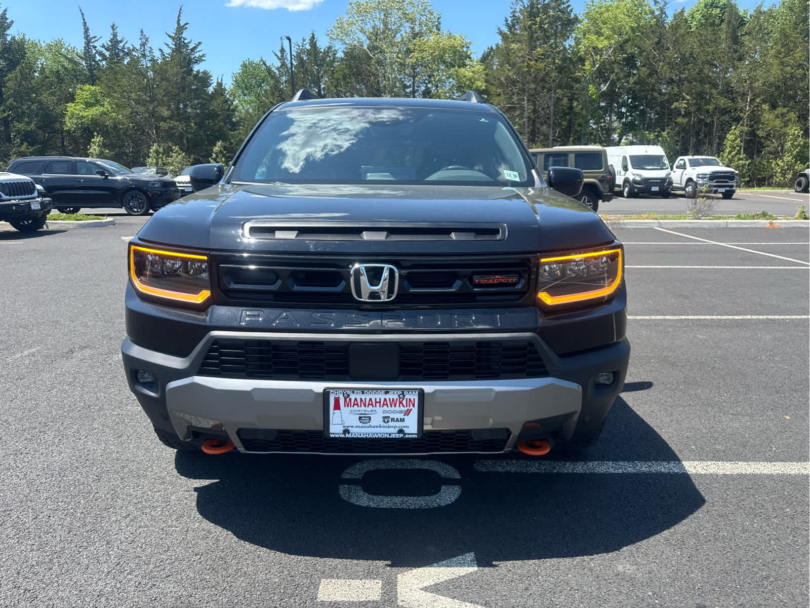View vehicle photo 4