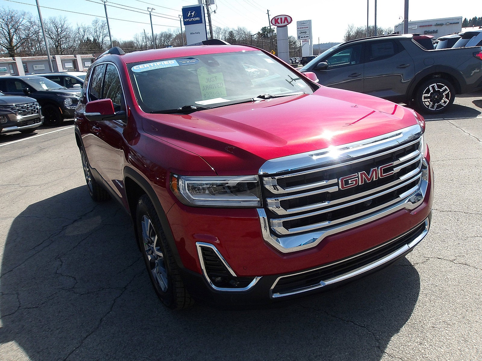 2023 GMC Acadia SLT AWD
