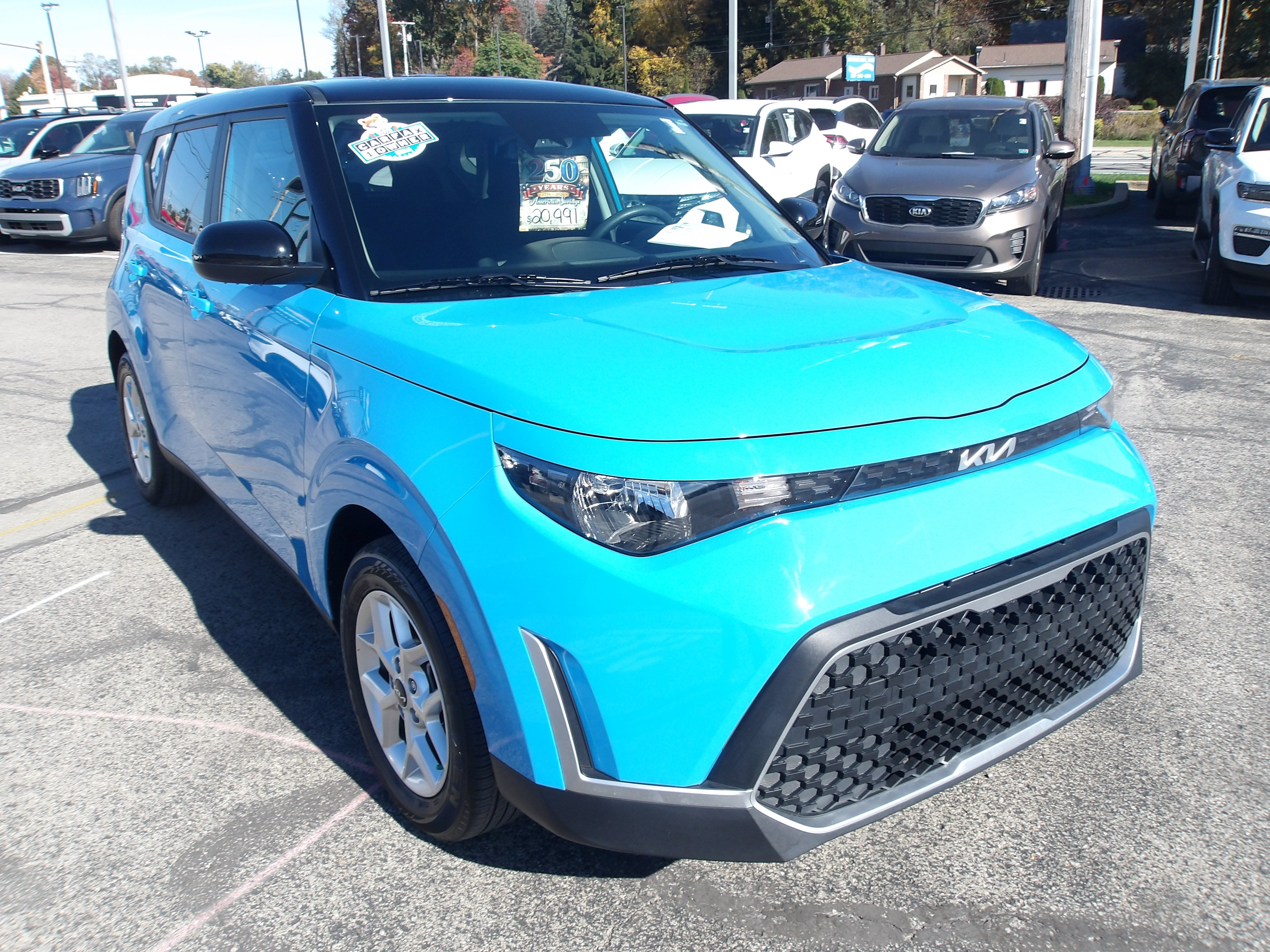 Surf Blue W/Black Roof 2025 Kia Soul SUV / Crossover Front-Wheel Drive Continuously Variable Transmission