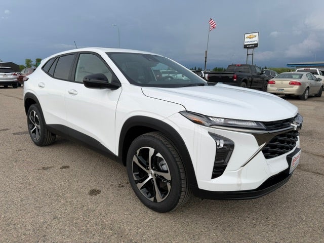 Summit White 2026 Chevrolet Trax RS with 1RS FWD SUV / Crossover Front-Wheel Drive Automatic