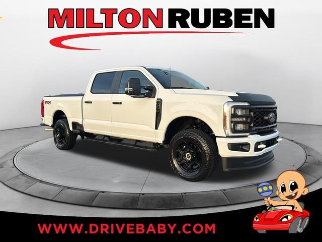  2026 Ford F-250 Super Duty Pickup Truck Four-Wheel Drive Automatic