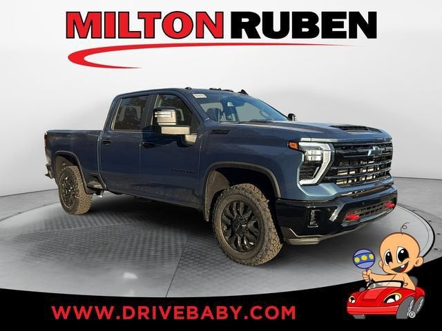 Lakeshore Blue Metallic 2026 Chevrolet Silverado 2500HD Pickup Truck Four-Wheel Drive Automatic