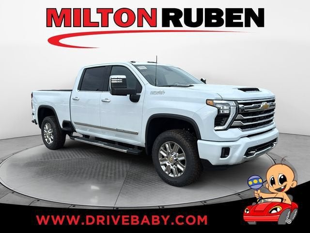 Polar White Tricoat 2026 Chevrolet Silverado 2500HD Pickup Truck Four-Wheel Drive Automatic