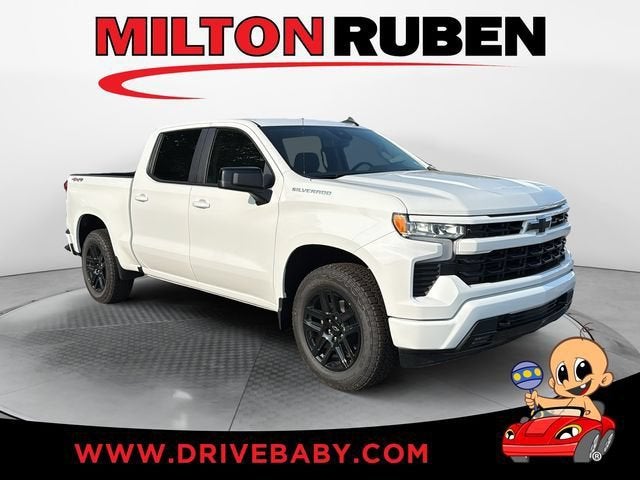 Summit White 2026 Chevrolet Silverado 1500 Pickup Truck Four-Wheel Drive Automatic