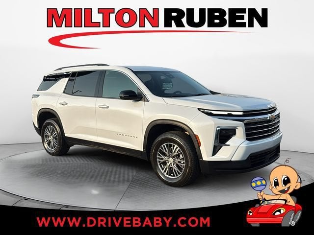 Polar White Tricoat 2026 Chevrolet Traverse SUV / Crossover Front-Wheel Drive Automatic