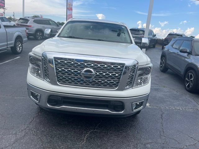  2018 Nissan Titan Pickup Truck Four-Wheel Drive Automatic