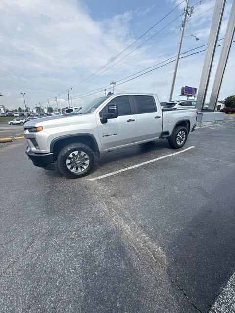 Silver Ice Metallic 2022 Chevrolet Silverado 2500HD Pickup Truck Four-Wheel Drive Automatic