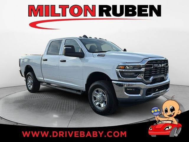  2025 RAM 2500 Tradesman Crew Cab 4WD   