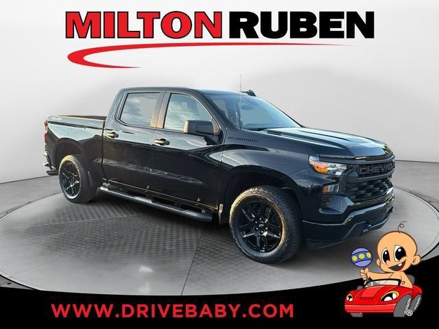  2026 Chevrolet Silverado 1500 Custom Crew Cab 4WD   