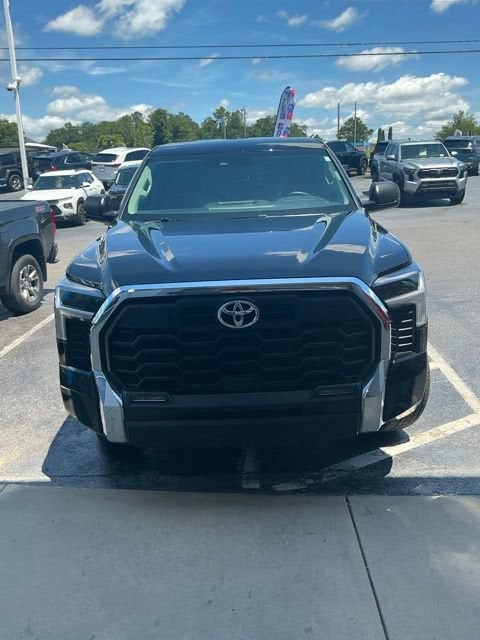  2023 Toyota Tundra SR5 CrewMax Cab 4WD   