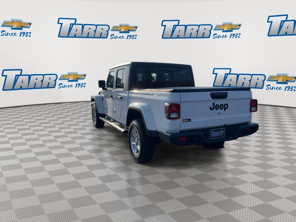 View vehicle photo 7