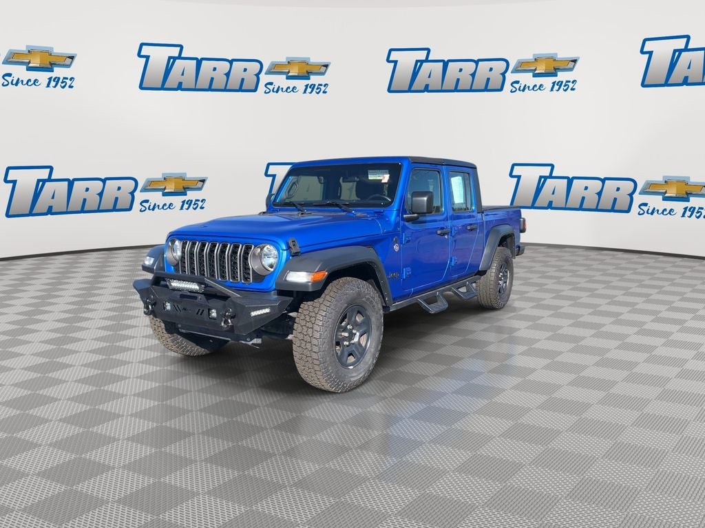 View vehicle photo 4