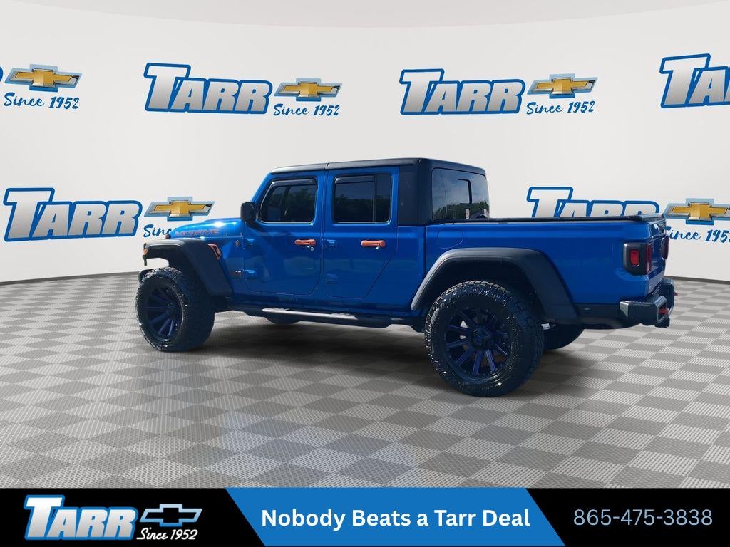 View vehicle photo 6