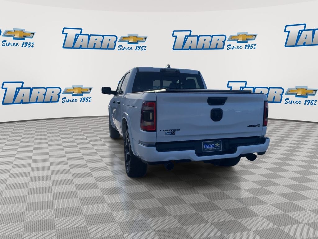 View vehicle photo 7