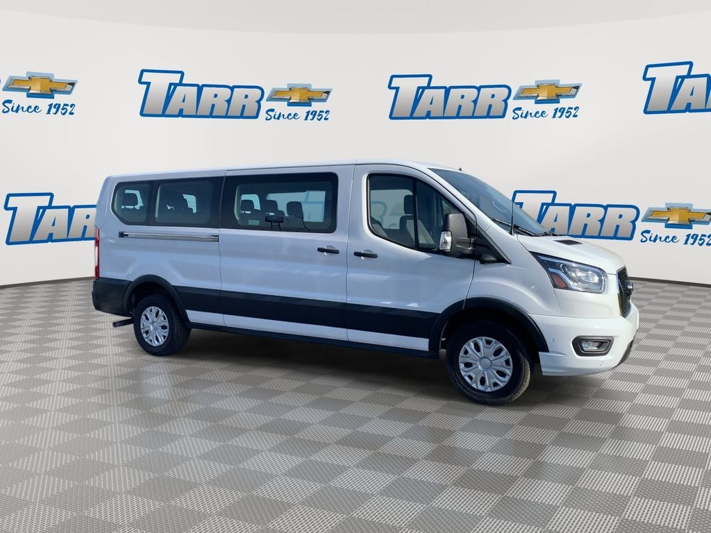 View vehicle photo 2