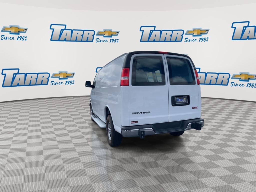 View vehicle photo 7