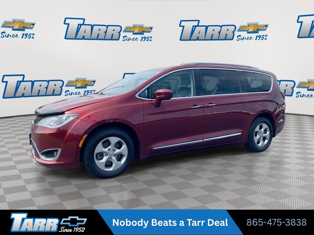 Velvet Red Pearlc 2017 Chrysler Pacifica Minivan Front-Wheel Drive Automatic