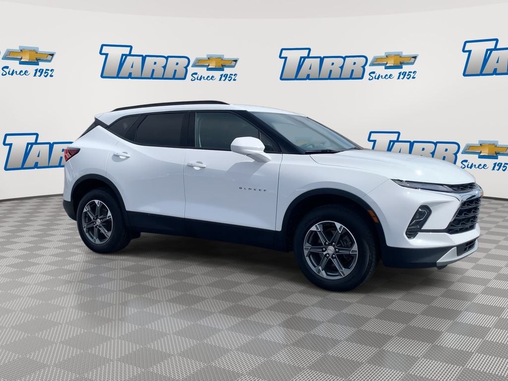 View vehicle photo 2