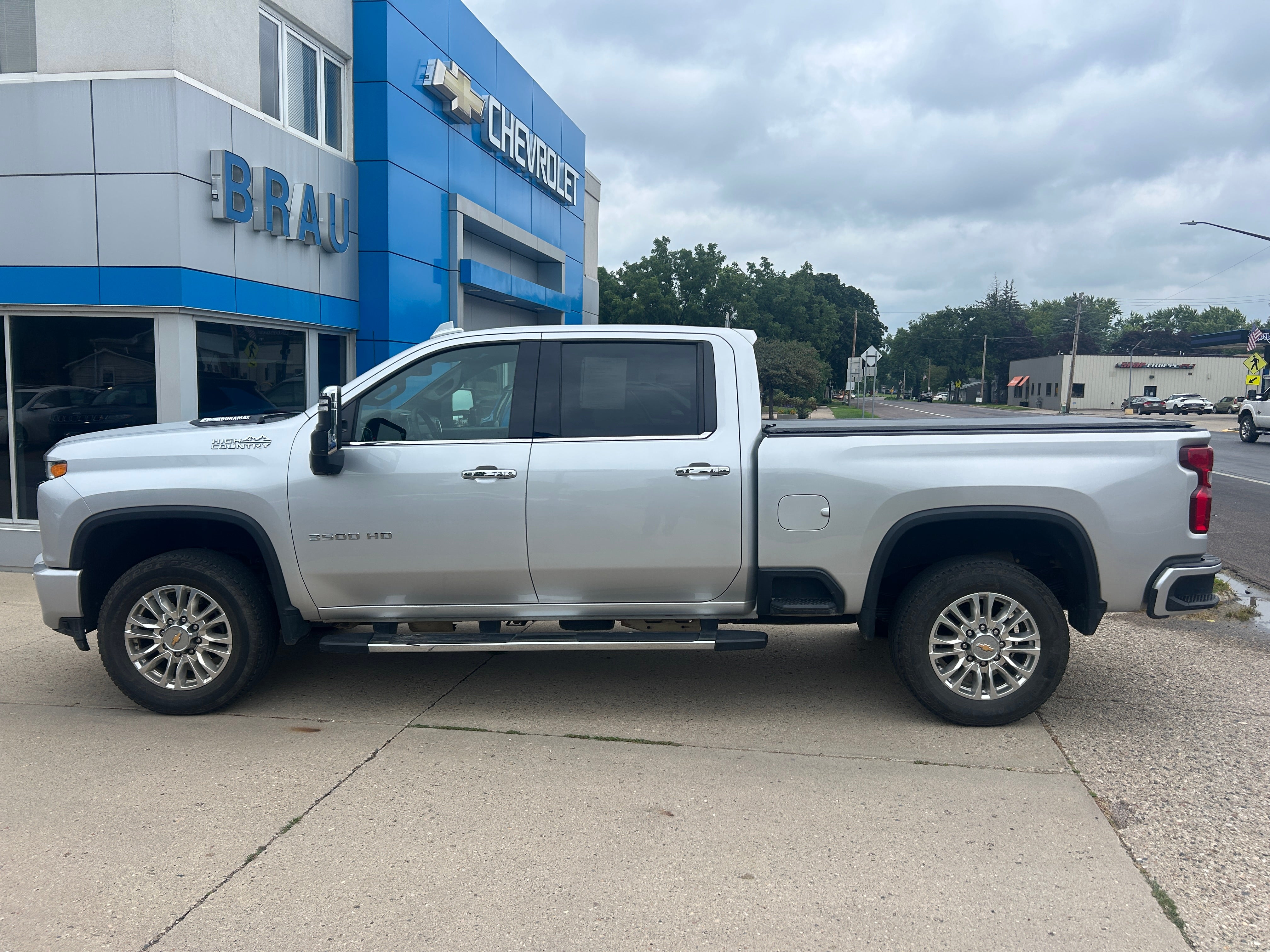 2022 Chevrolet Silverado 3500HD High Country Crew Cab 4WD