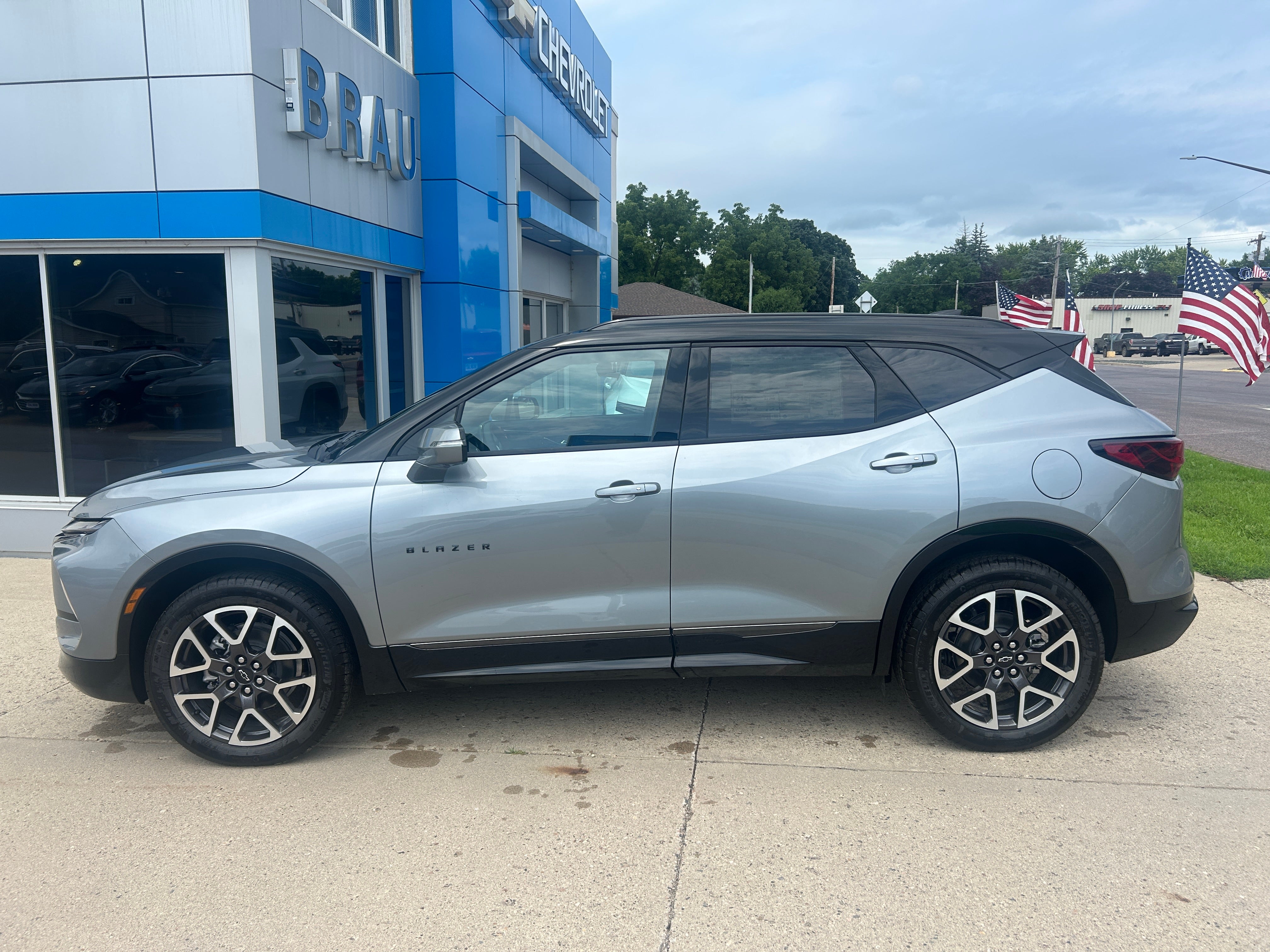 Sterling Gray Metallic 2026 Chevrolet Blazer SUV / Crossover All-Wheel Drive Automatic