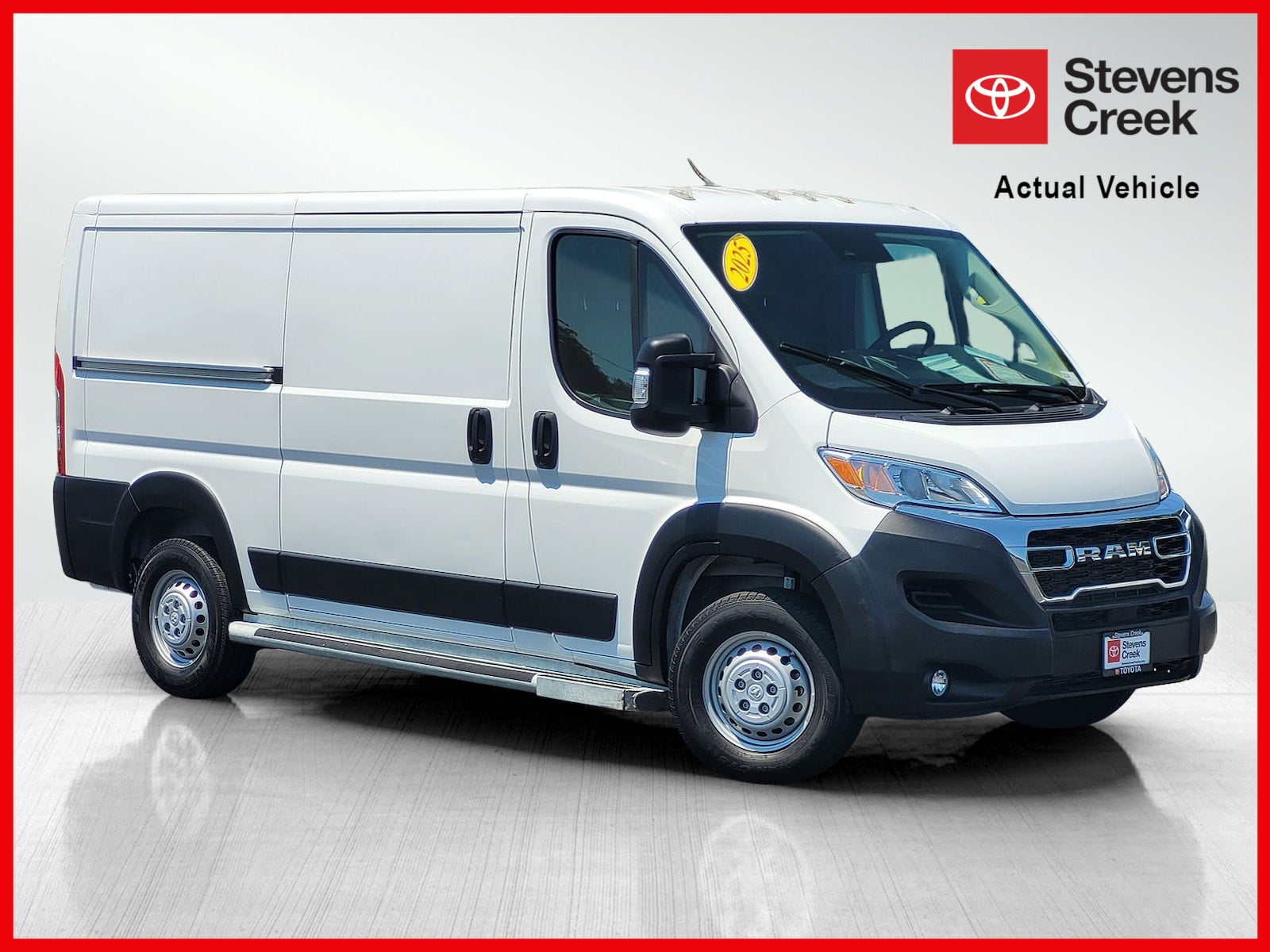 Bright White Clearcoat 2025 RAM ProMaster Van Front-Wheel Drive 9-Speed Automatic