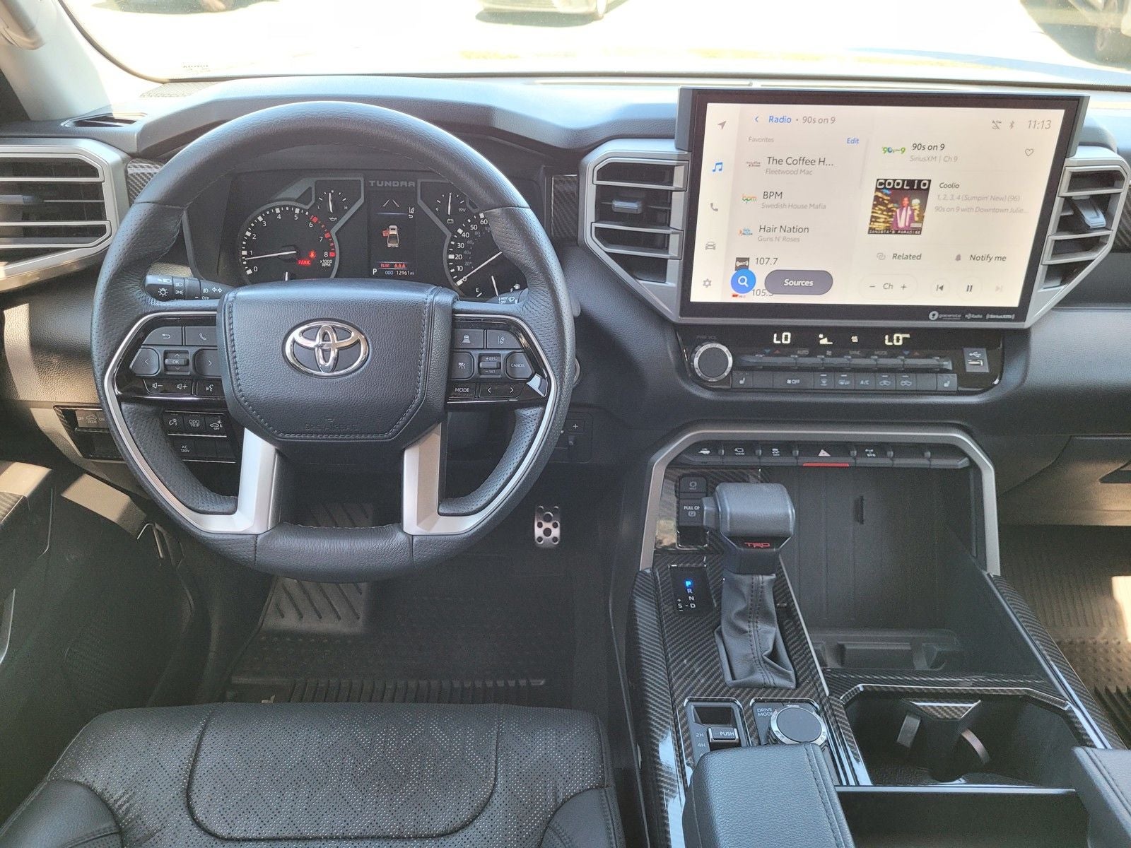 View vehicle photo 7