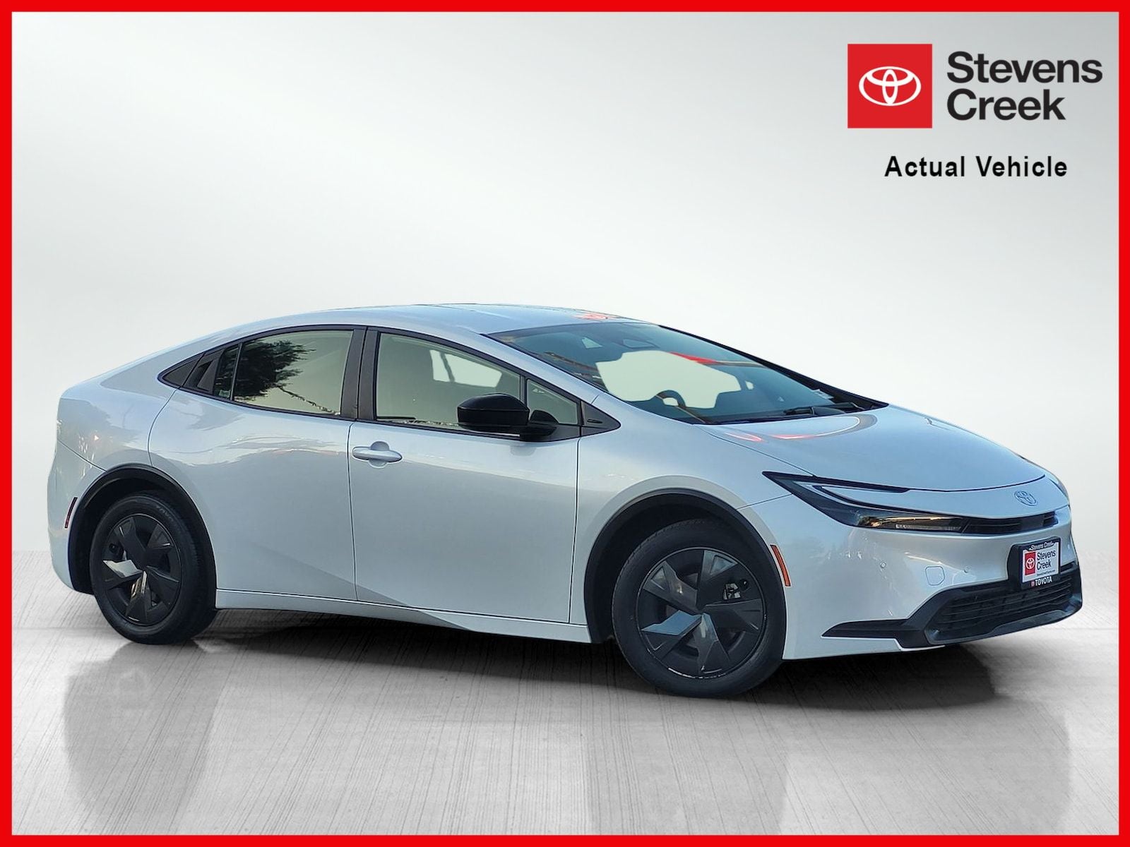  2025 Toyota Prius LE FWD   