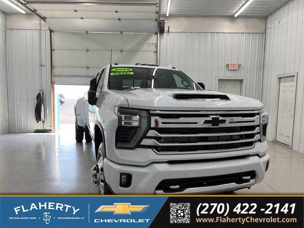 Polar White Tricoat 2026 Chevrolet Silverado 3500HD Pickup Truck Four-Wheel Drive Automatic