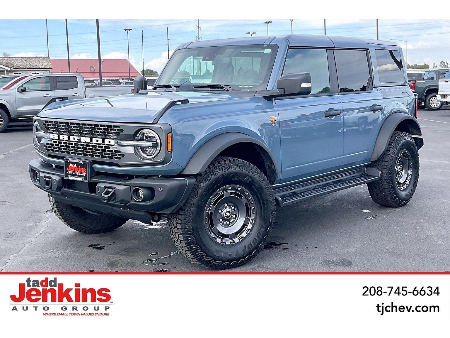 Blue (Azure Gray Metallic Tri-C) 2025 Ford Bronco SUV / Crossover Four-Wheel Drive 