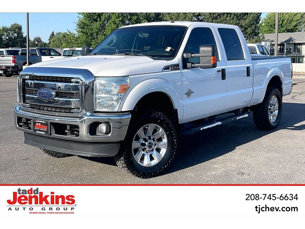  2015 Ford F-350 Super Duty Platinum Crew Cab 4WD   