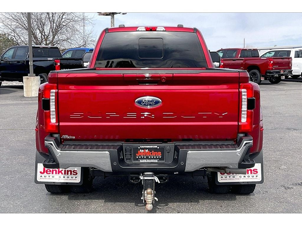 View vehicle photo 4