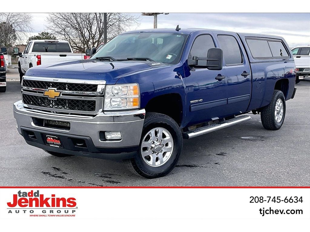 2014 Chevrolet Silverado 3500HD LT Crew Cab 4WD