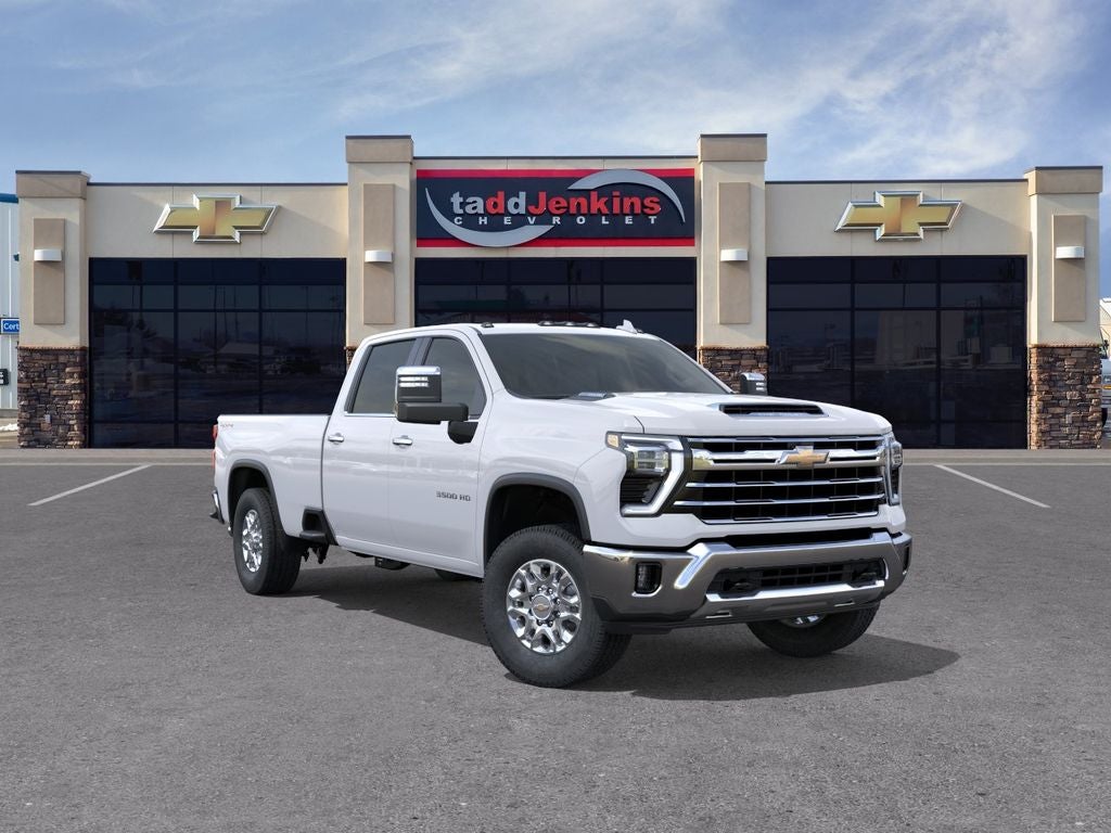 Summit White 2026 Chevrolet Silverado 3500HD Pickup Truck Four-Wheel Drive Automatic