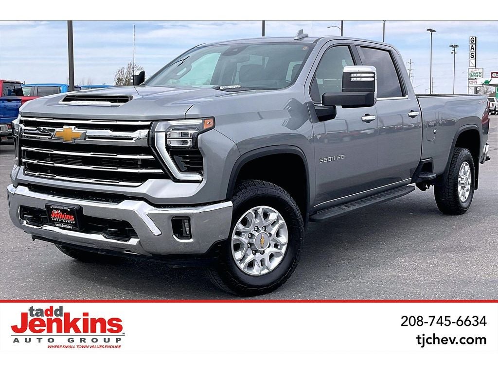 2025 Chevrolet Silverado 3500HD LTZ Crew Cab 4WD