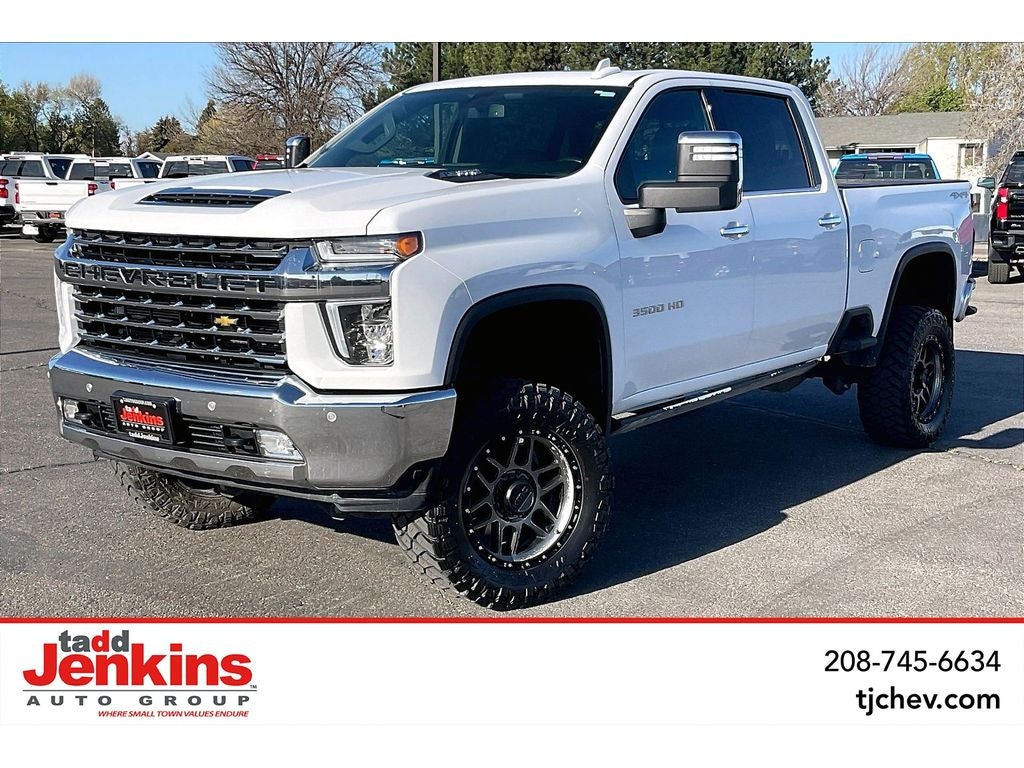 Summit White 2022 Chevrolet Silverado 3500HD LTZ Crew Cab 4WD Pickup Truck Four-Wheel Drive Automatic