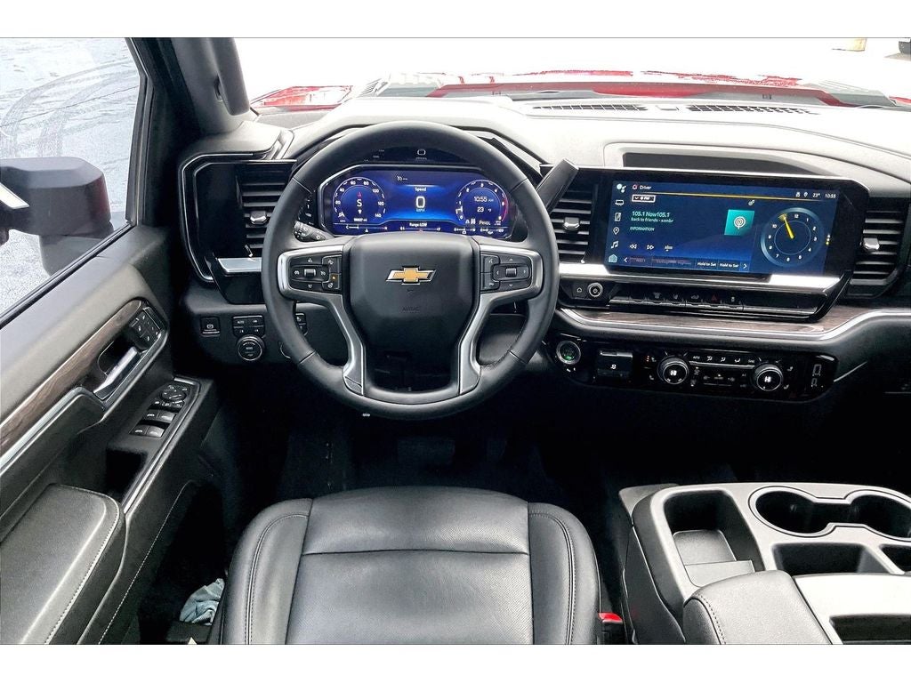 View vehicle photo 6