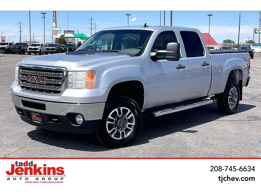 Quicksilver Metallic 2012 GMC Sierra 2500HD Pickup Truck Four-Wheel Drive Automatic