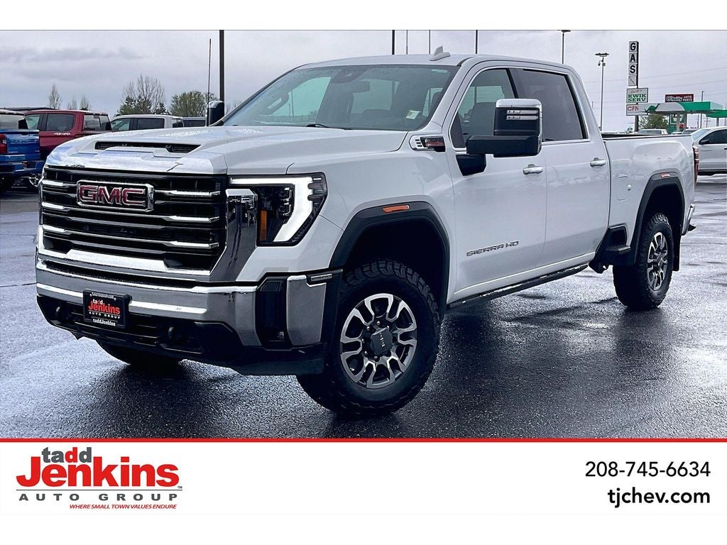 Summit White 2024 GMC Sierra 2500HD SLT Crew Cab 4WD Pickup Truck Four-Wheel Drive Automatic