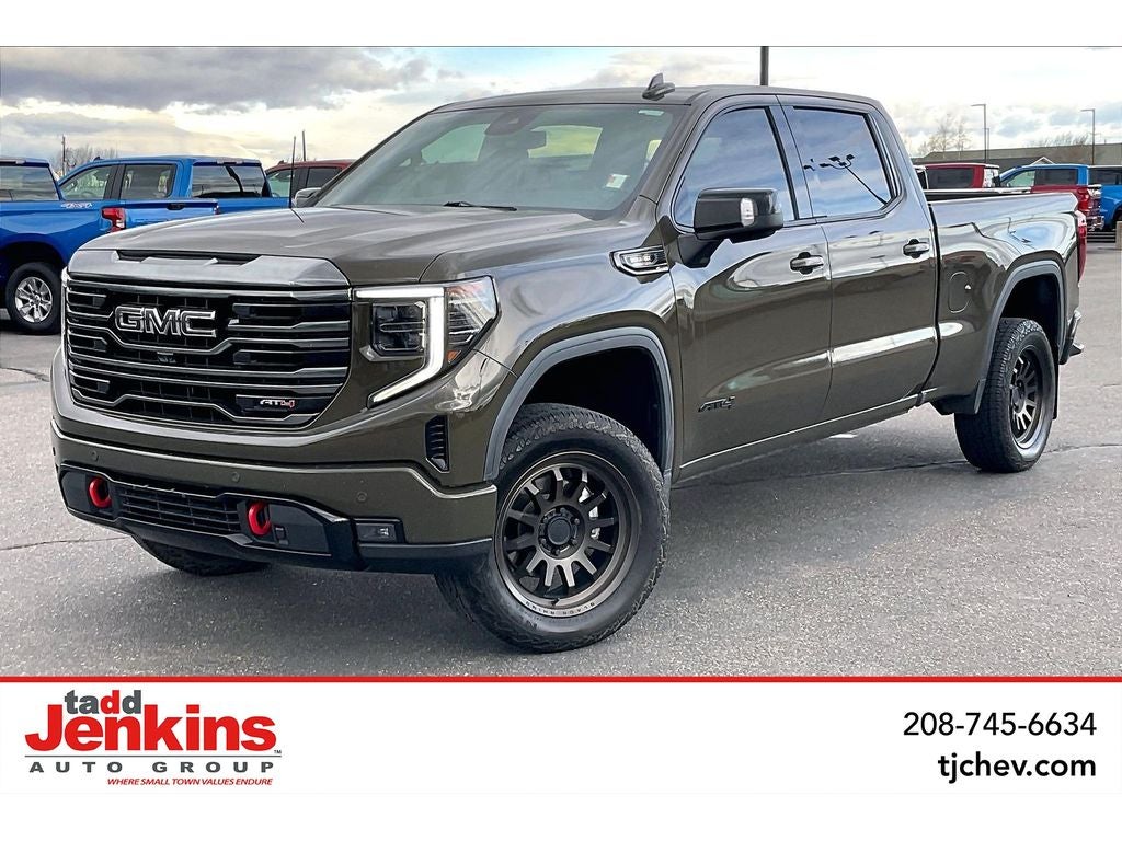 2024 GMC Sierra 1500 AT4 Crew Cab 4WD