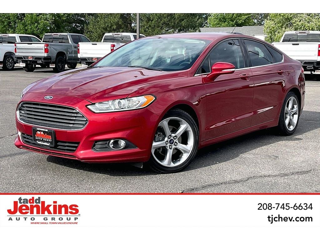 Cherry Red 2014 Ford Fusion Sedan Front-Wheel Drive 