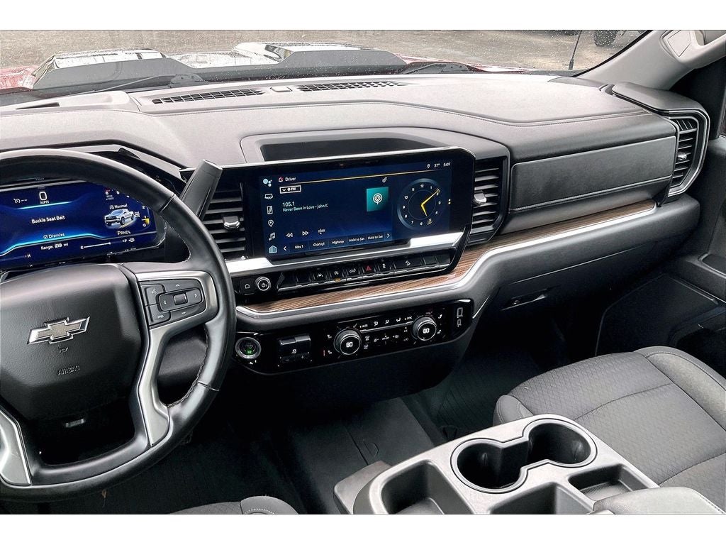 View vehicle photo 7