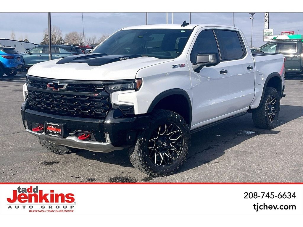 Summit White 2024 Chevrolet Silverado 1500 ZR2 Crew Cab 4WD Pickup Truck Four-Wheel Drive Automatic