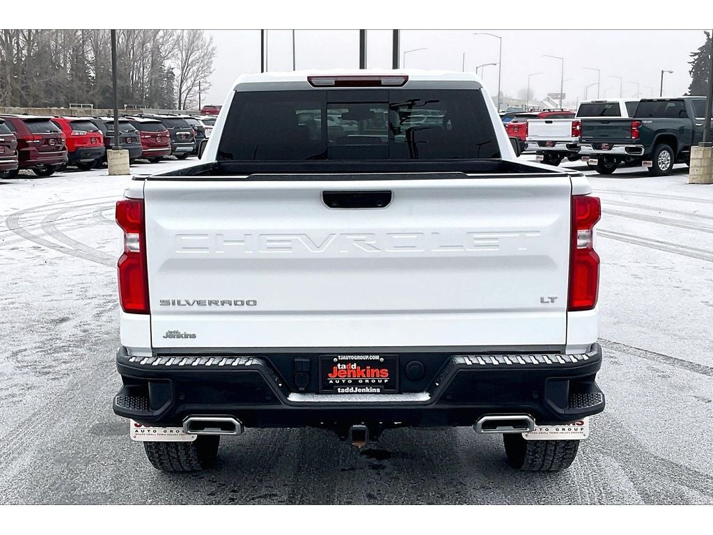 View vehicle photo 4